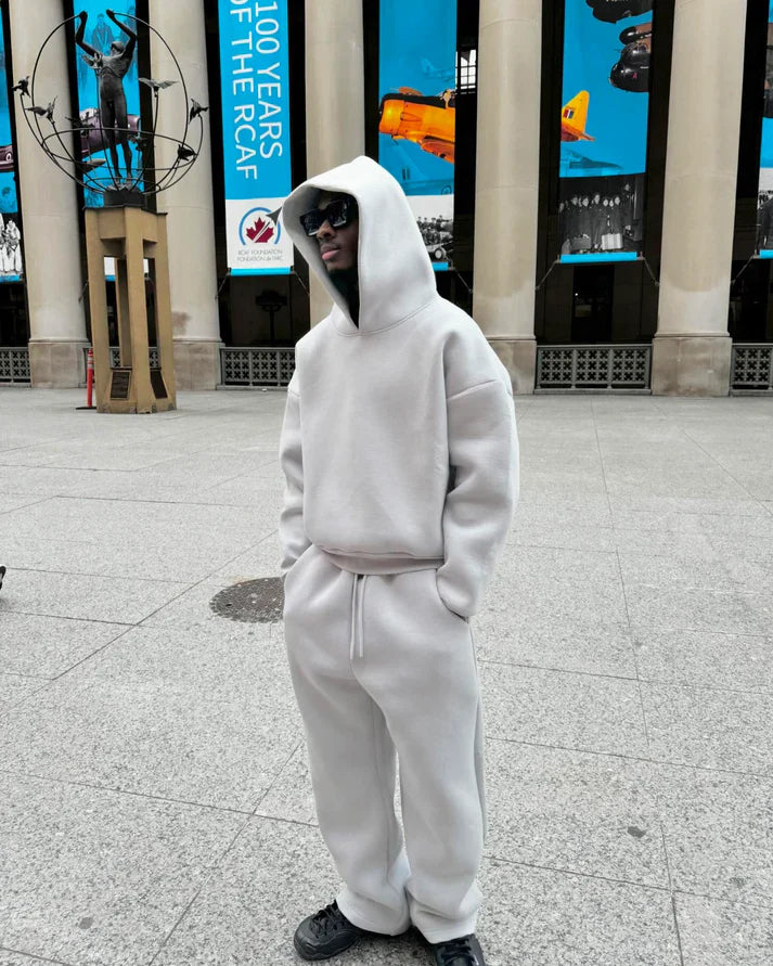 MINIMALIST | TRACKSUIT